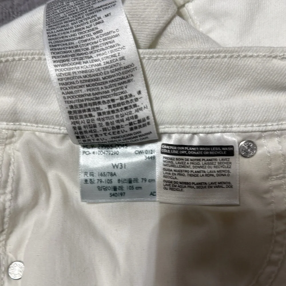 Levi's Mid Rise Mid Length Denim Shorts Women's Size 31 - Picture 11 of 13